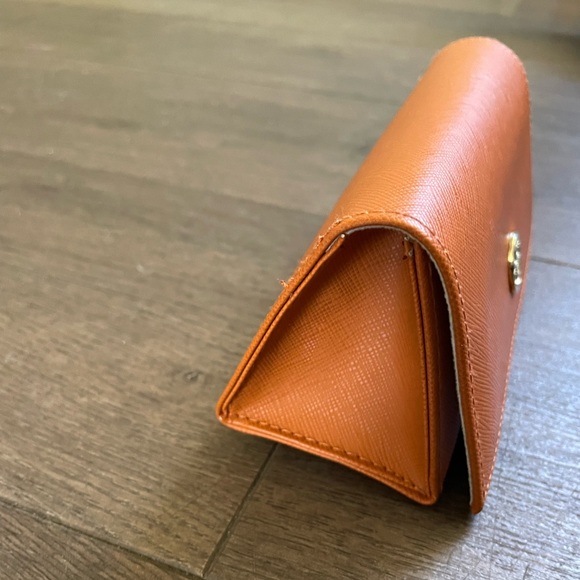 Tory Burch Sunglasses Case - Picture 6 of 8